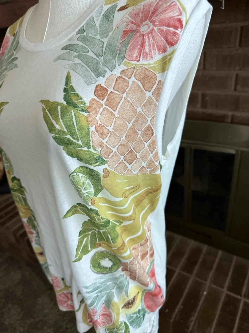 J.Crew Collector Tee Tropical Fruit Salad Sleeveless Tank Top White Small